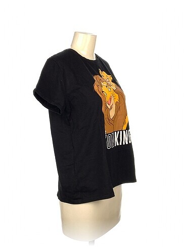 Diğer PreLoved T-shirt %70 İndirimli.