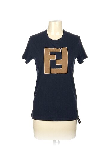 Fendi T-shirt %70 İndirimli.