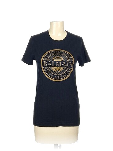 Balmain T-shirt %70 İndirimli.