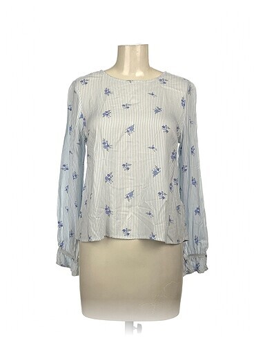 H&M Bluz %70 İndirimli.