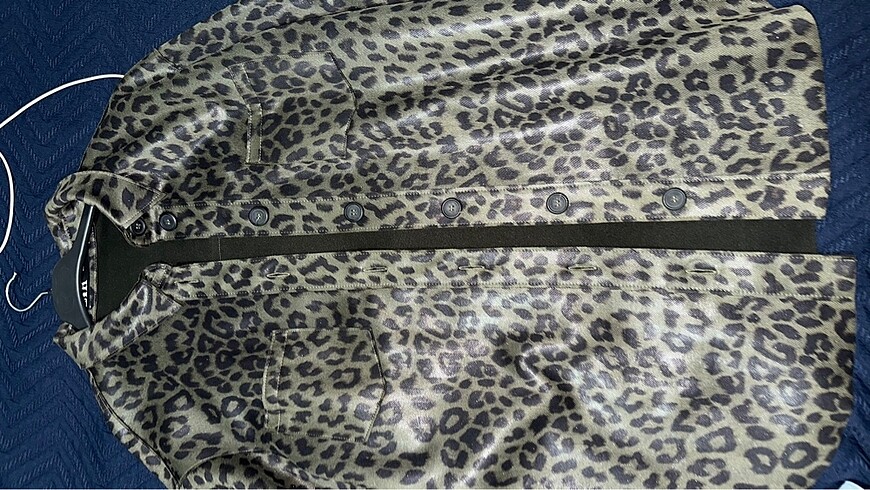 m Beden Zara leopar desen uzun ceket