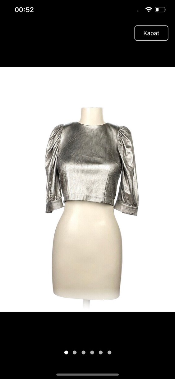 Parlak Metalik Gri Straplez Crop Top - Görsel 2
