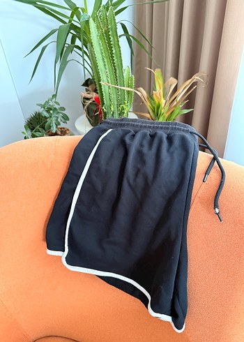 Kadın Siyah Bağcıklı Mini Spor Şort - Görsel 4