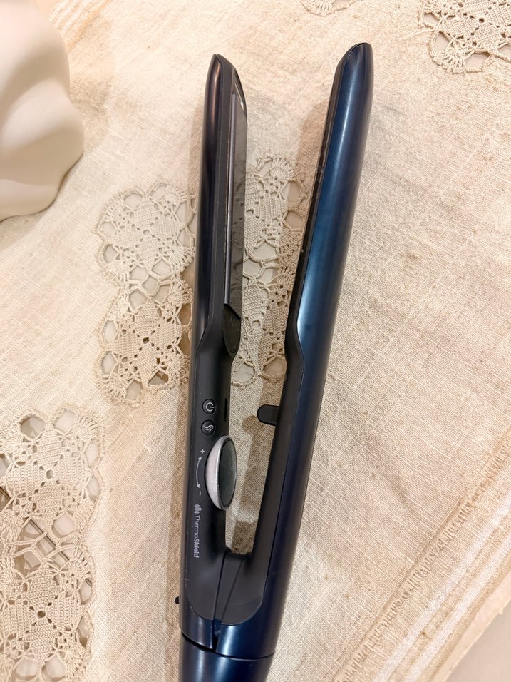 Philips Koyu Mavi Saç Düzleştirici - Görsel 4
