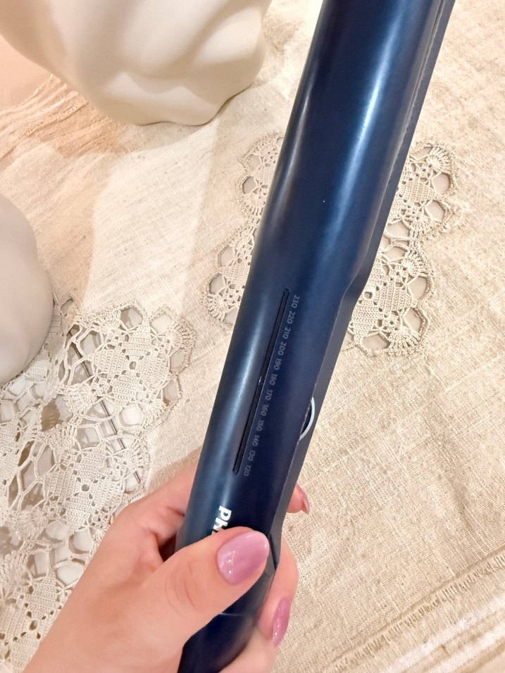 Philips Koyu Mavi Saç Düzleştirici - Görsel 2