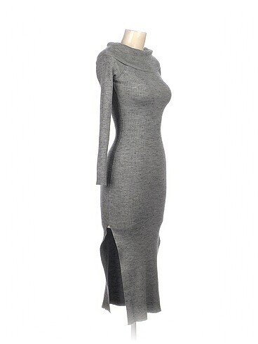 Diğer PreLoved Triko Elbise %70 İndirimli.