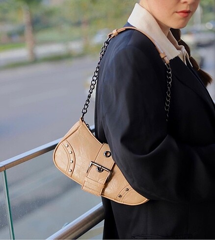 Stradivarius ROCK MODEL KOL ÇANTA