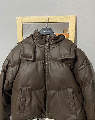Stradivarius şişme mont