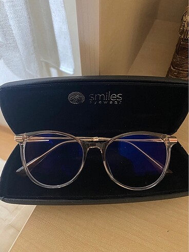 Smiles Eyewear Optik Gozluk