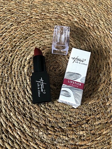 Bordo lipstick
