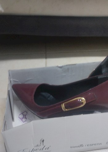 Bordo Tokalı Stiletto Topuklu Kadın Ayakkabı