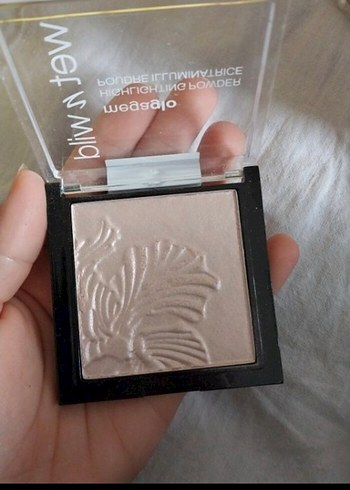 Bej Aydınlatıcı Pudra