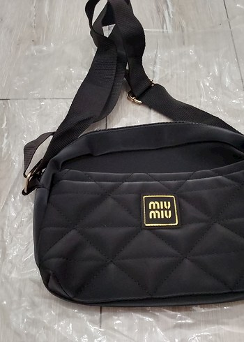 Siyah Kapitone Miu Miu Kadın Çanta