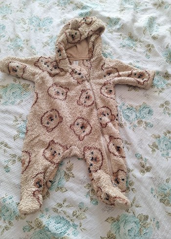 Örgü Detaylı Kahverengi Bebek Tulumu - Görsel 2