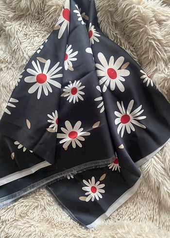 Çiçek Desenli Kadın eşarp - Görsel 4