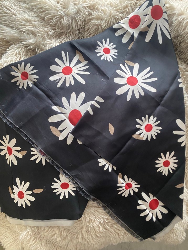 Çiçek Desenli Kadın eşarp - Görsel 2