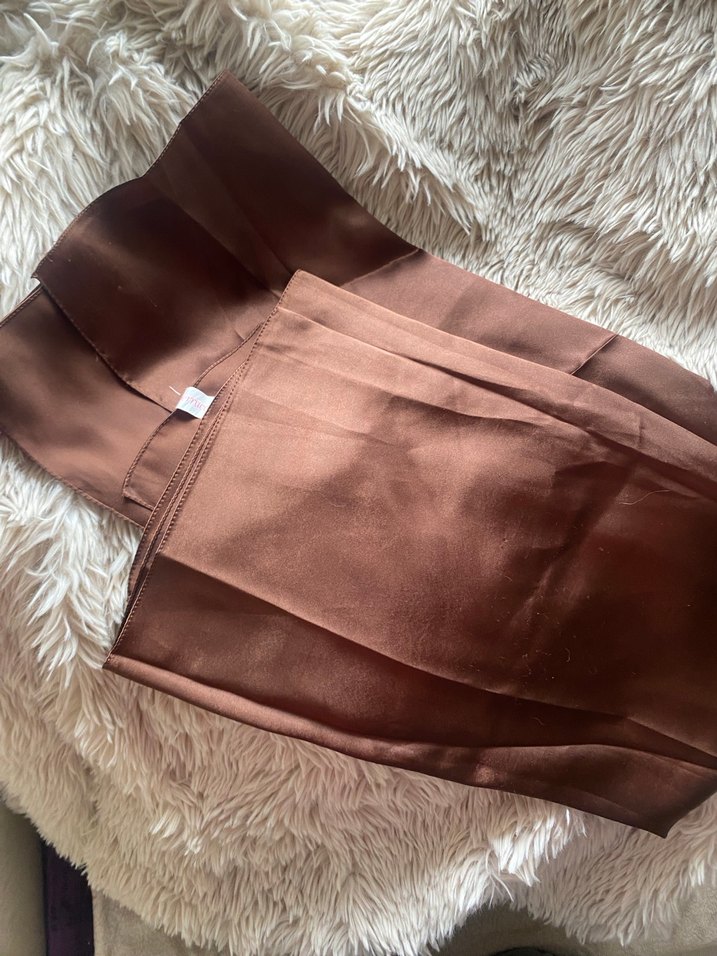 Kadın Kahverengi Saten Şal - Görsel 3