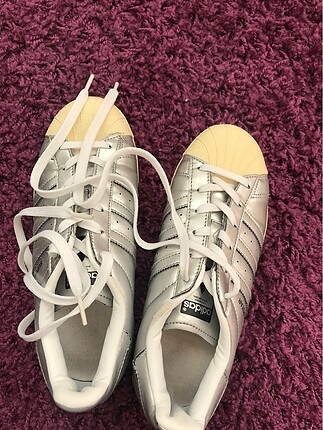 Adidas Superstar