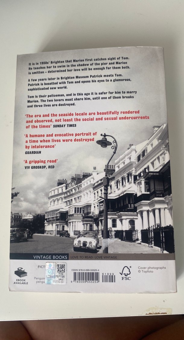 My Policeman - Bethan Roberts - Görsel 2