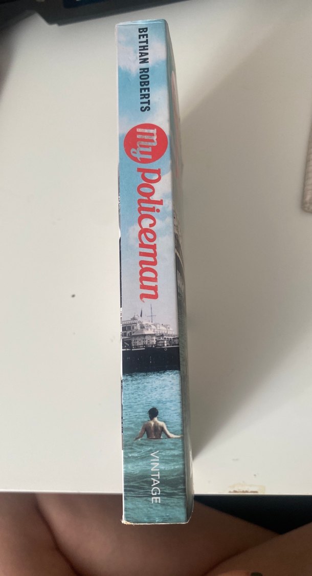 My Policeman - Bethan Roberts - Görsel 3