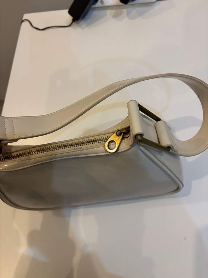 pull&bear krem gold detaylı çanta - Görsel 3