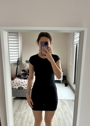 pull&bear siyah sırt detaylı elbise - Görsel 4