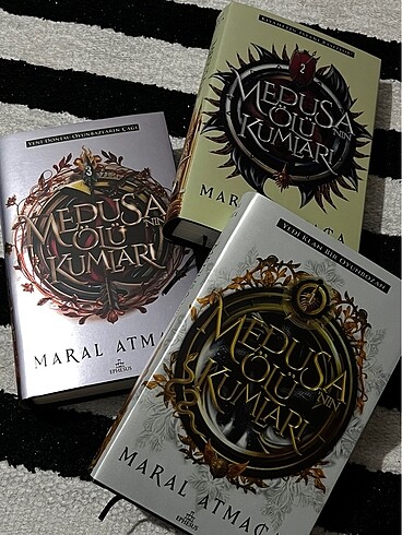 Medusanın Ölü Kumları