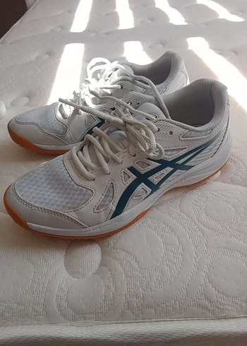 Asics Beyaz Kadın voleybol ayakkabısı