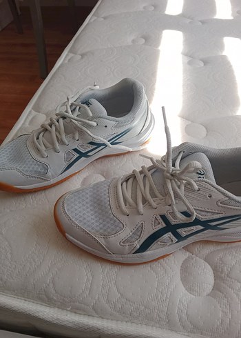 39 Beden beyaz Renk Asics Beyaz Kadın voleybol ayakkabısı