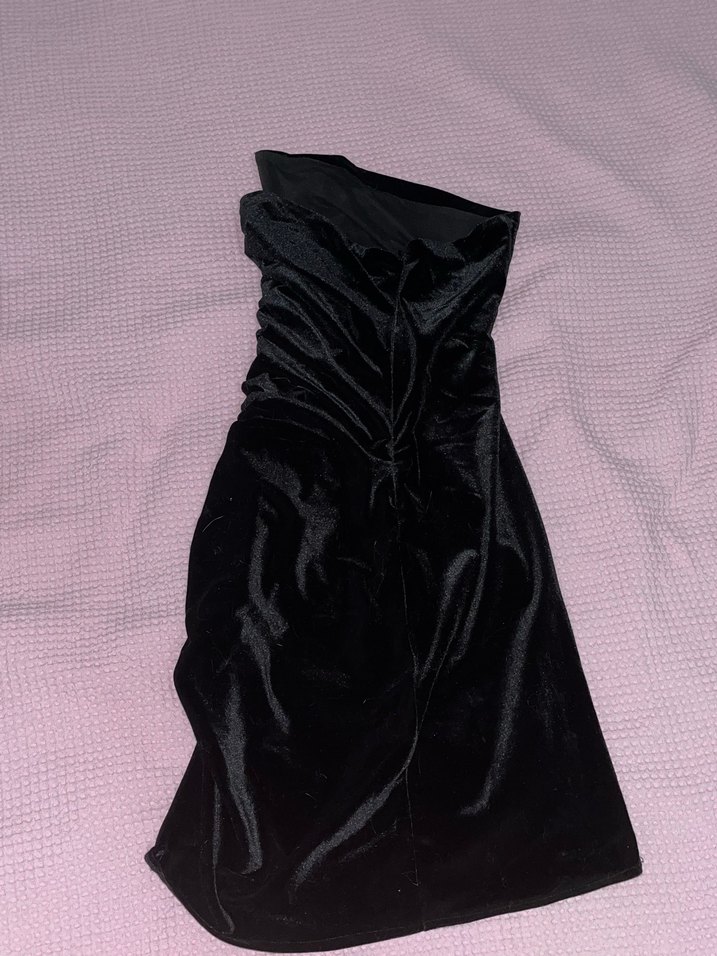 BERSHKA Siyah Drapeli Straplez Mini Elbise - Görsel 3