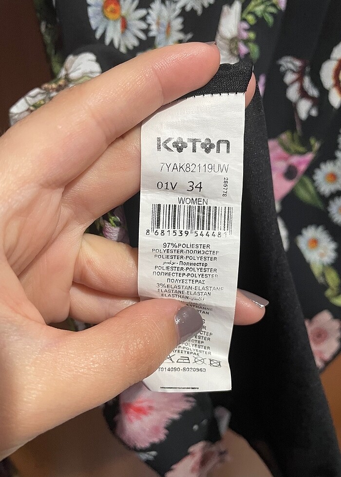 Çiçekli Elbise - Görsel 4