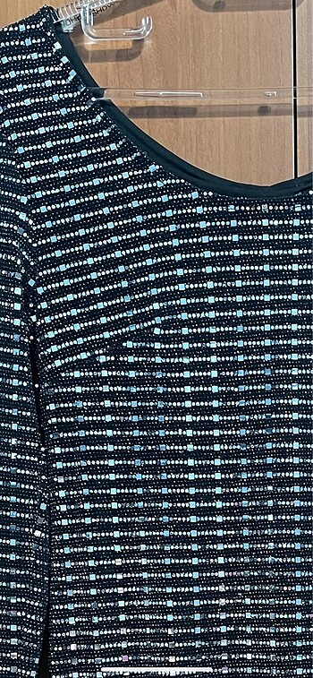 Parlak Pullu Siyah Parti Elbisesi - Görsel 2