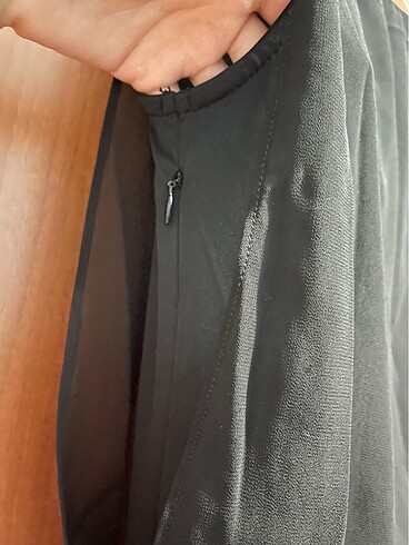 Pul Detaylı Kalem Elbise - Görsel 6