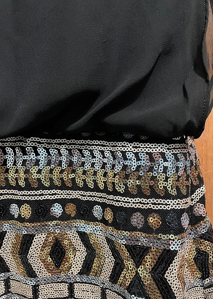 Pul Detaylı Kalem Elbise - Görsel 3