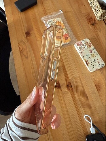 İphone 14 Pro Telefon Kılıfı - Görsel 4