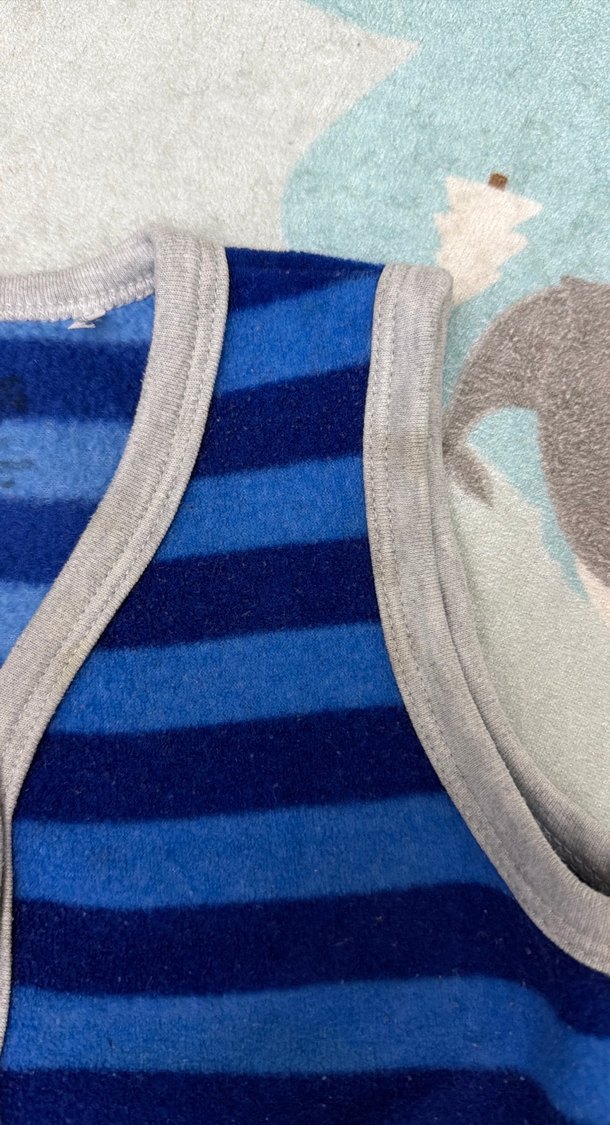 Erkek Çocuk Mavi Çizgili Örgü Yelek - Görsel 2