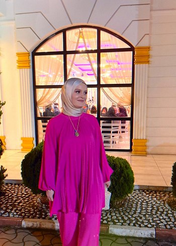 Pembe Takım - Görsel 2