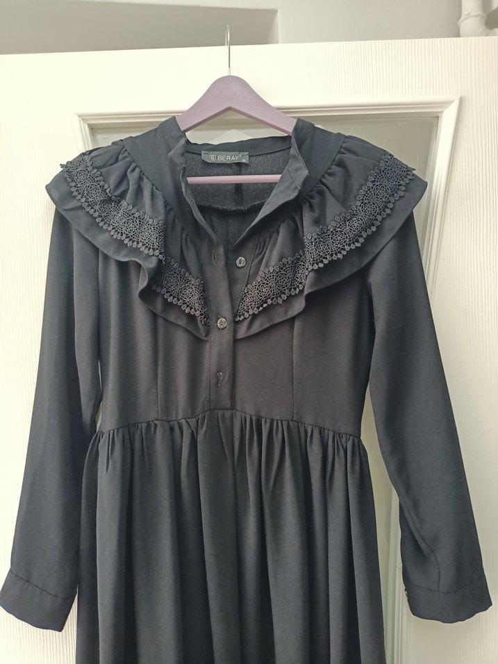 Güzel Nakışlı Siyah Uzun Kollu Elbise - Görsel 4