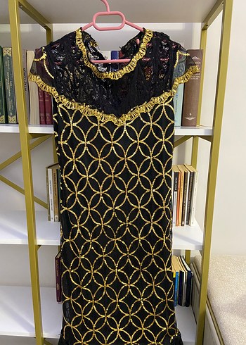 Altın İşlemeli Uzun Kollu Kadın Abiye - Görsel 3