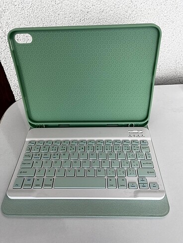 İPad 10. Nesil klavyeli tablet kılıfı - Görsel 3