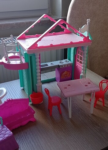 Barbie evi 