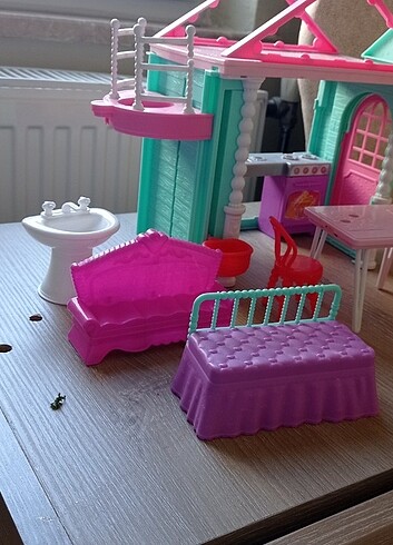 Barbie evi