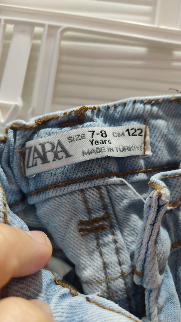 Gri Kapüşonlu Sweatshirt ve Baskılı Denim Pantolon - Görsel 4