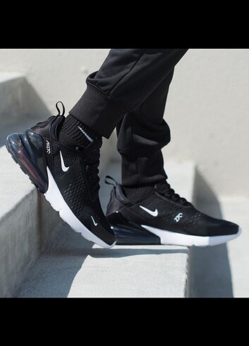 Nike Air Max 270