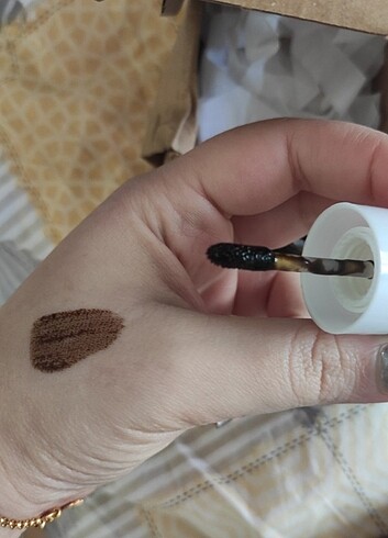 Beden Glazier cosmetics