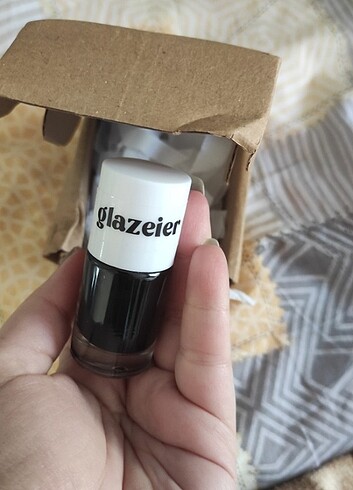 Beden kahverengi Renk Glazier cosmetics