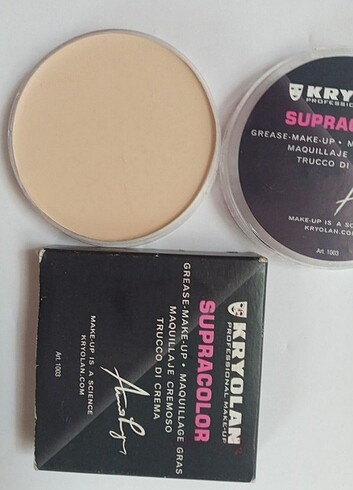 Kryolan KRYOLAN SUPRACOLOR Fondöten 