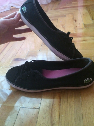 Lacoste babet