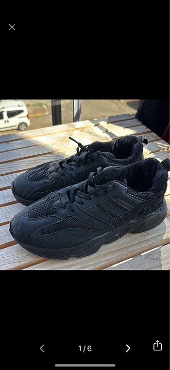 Kadın spor ayakkabı adidas