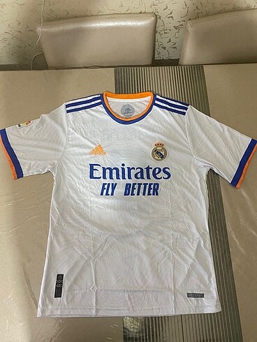 Adidas Real Madrid Benzema Forma
